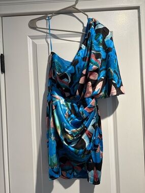 Women’s Floral One Shoulder Dress Size Small